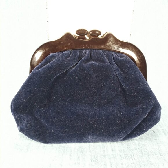 1950's Vintage Navy Blue Velvet Clutch with Embroidered Red Rose - Michiko Kuge - Picture 3 of 6